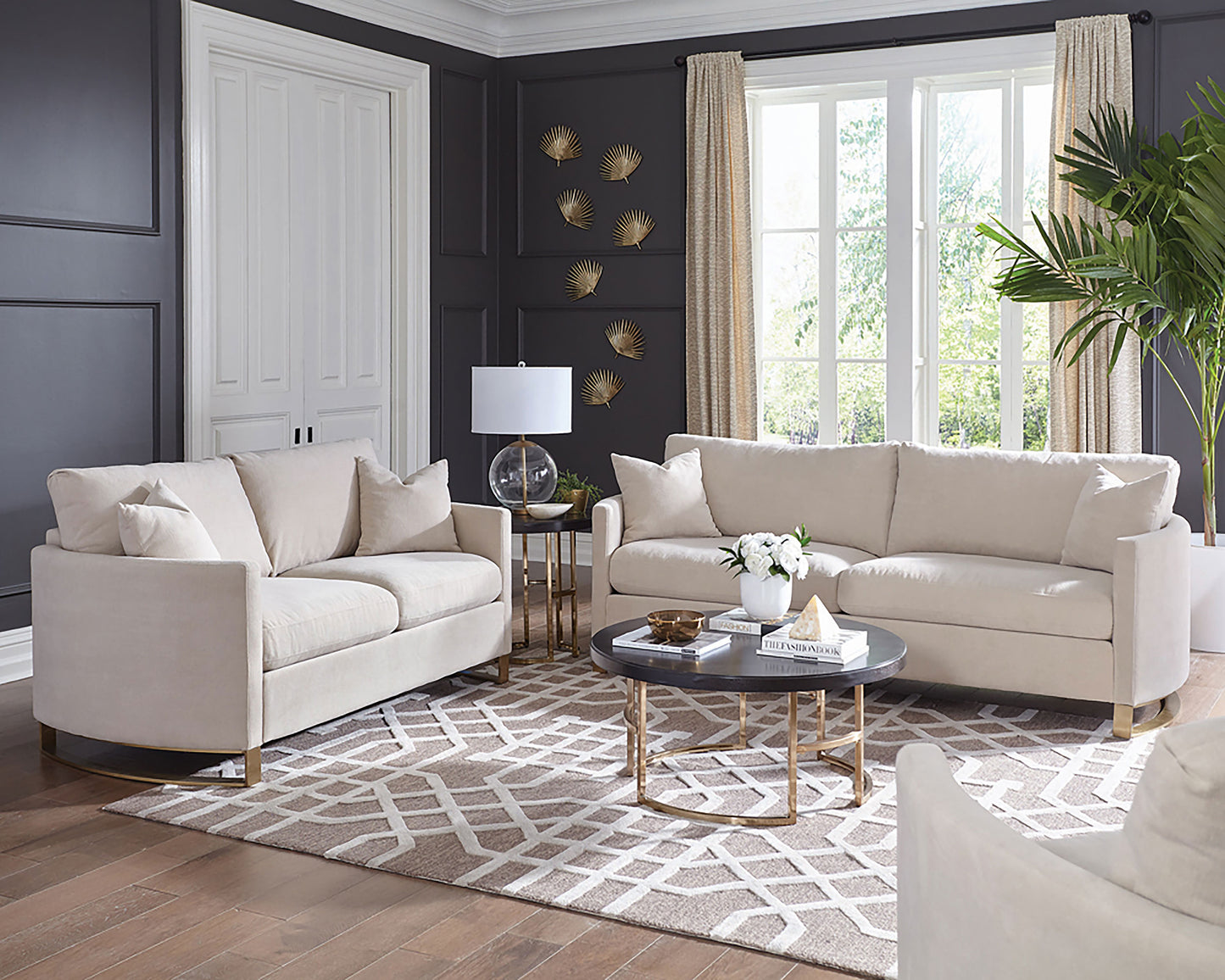 Aureli Curved Velvet Sofa – Soft Sand