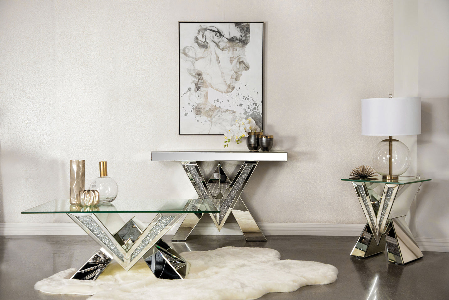 Taffeta V-Shaped Mirrored Entryway Console Table – Silver