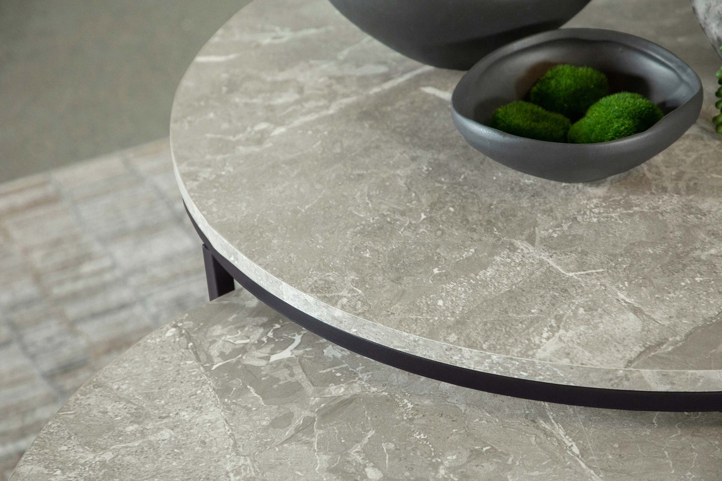 Lainey Round Faux Marble 2-Piece Nesting Coffee Table – Grey