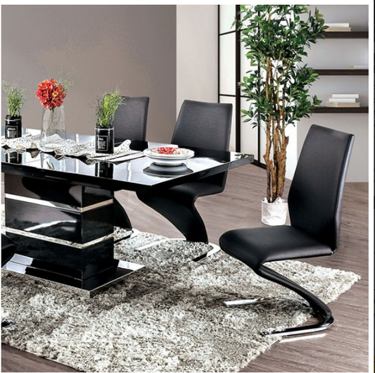 Novara Black Gloss Extendable Dining Table